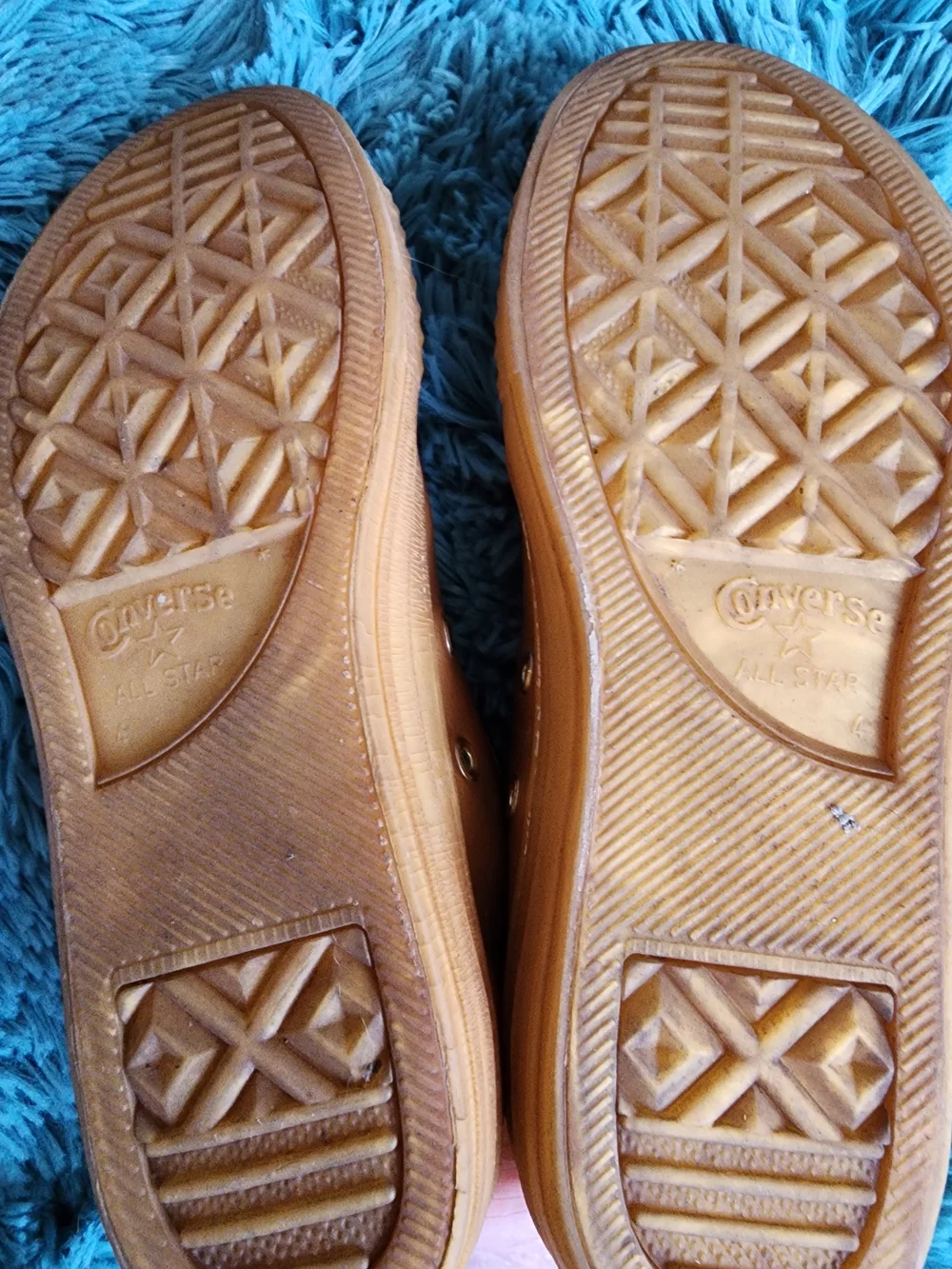 Converse metallic bronze